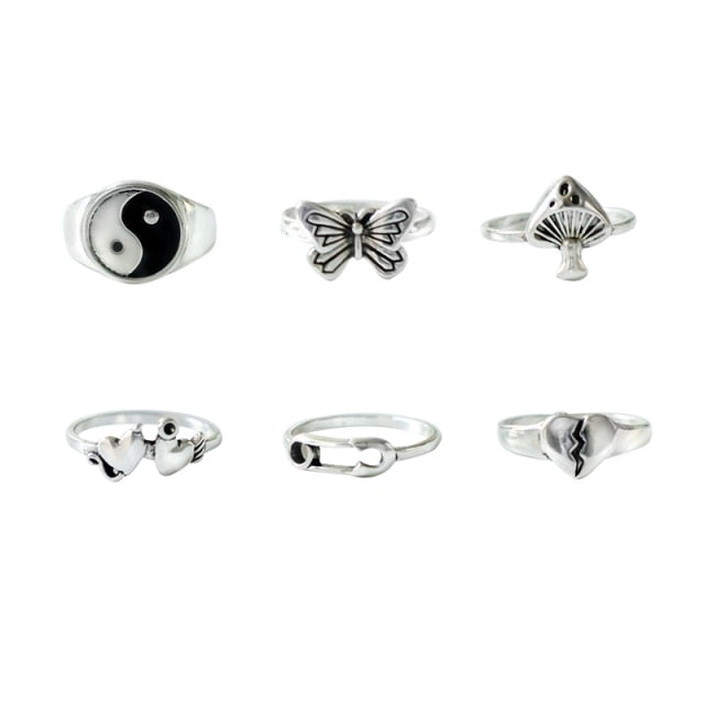 Punk Gothic Love Heart Sword Ring Set for Women 5PCS Vintage Metal Silver Color Skull Butterfly Charms Finger Rings Jewelry Gift