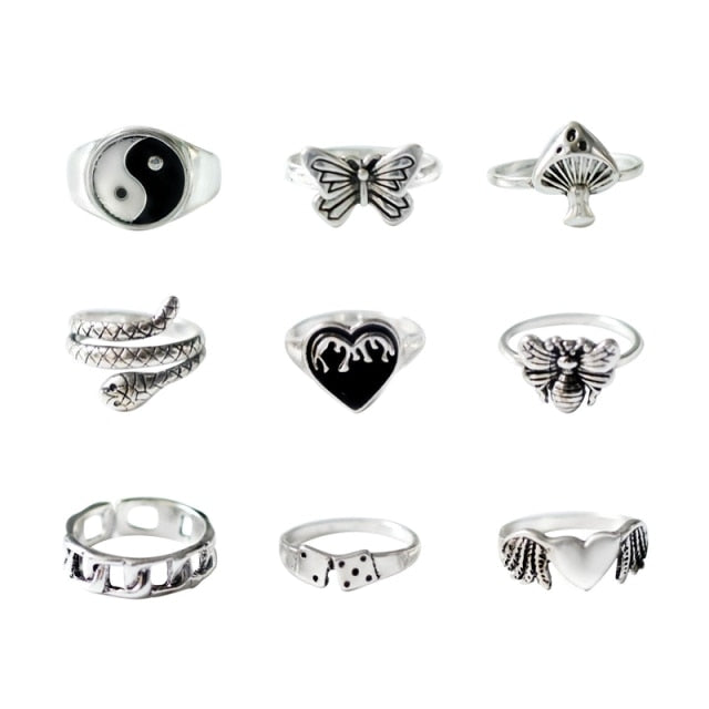 Punk Gothic Love Heart Sword Ring Set for Women 5PCS Vintage Metal Silver Color Skull Butterfly Charms Finger Rings Jewelry Gift