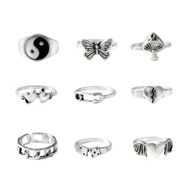 Punk Gothic Love Heart Sword Ring Set for Women 5PCS Vintage Metal Silver Color Skull Butterfly Charms Finger Rings Jewelry Gift